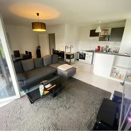 T2 Lumineux Avec Balcon & Parking - Proche Centre