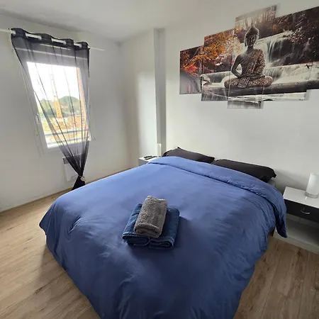 T2 Climatise - Balcon & Parking Prive Lägenhet