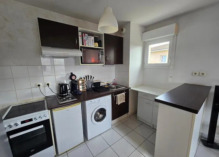 Lägenhet T2 Climatise - Balcon & Parking Prive